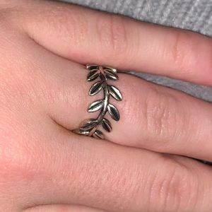 Pandora Vine Ring
